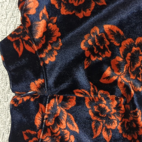 Forever 21 floral top - Picture 4 of 4